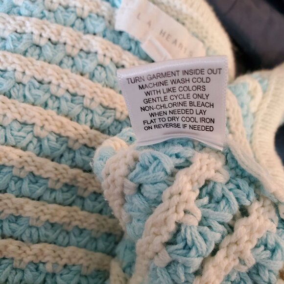 LA Hearts Lovely Blue Cream Cropped Sweater Tank Top Scalloped Hem Med - Picture 11 of 11